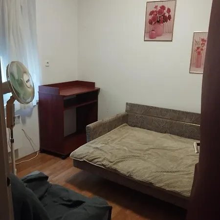 Privatunterkunft Apartman Sos *